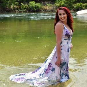 Meet your Posher, Julia